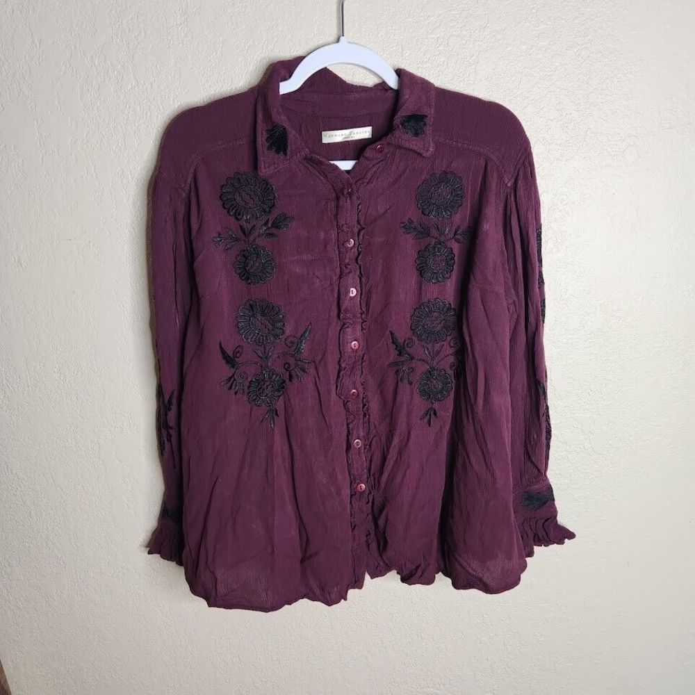 Wayward Fancies Blouse Women Medium Purple Floral Embroidered Crinkle Button Up